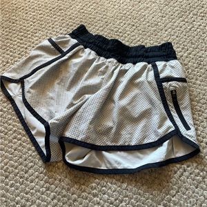 lululemon hotty hot tracker shorts size 4 black and white